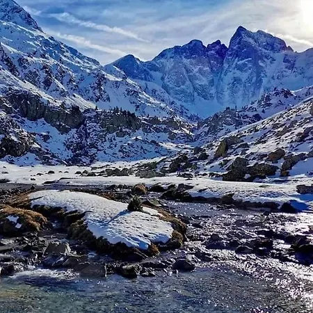 Apartment Renove Avec Terrasse Et Parking A - Fr-1-812-71 Cauterets